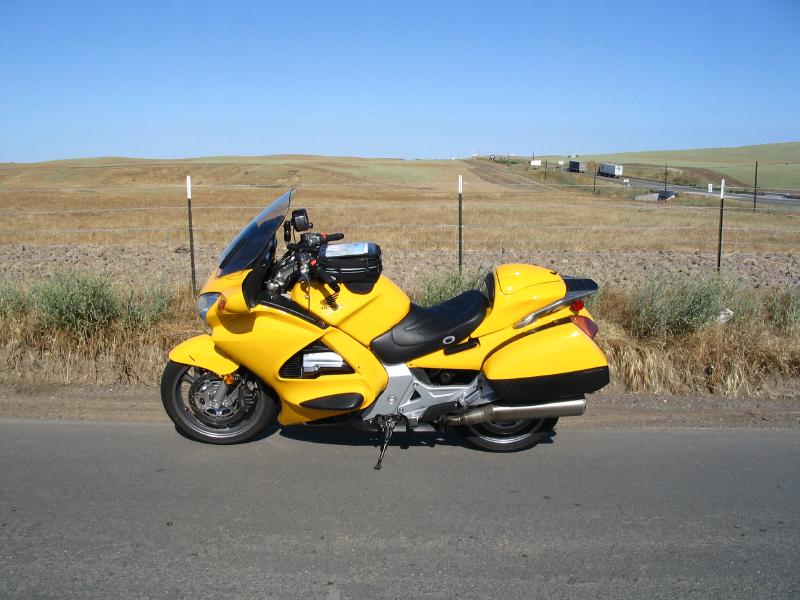 yellowST1300-Hills.jpg